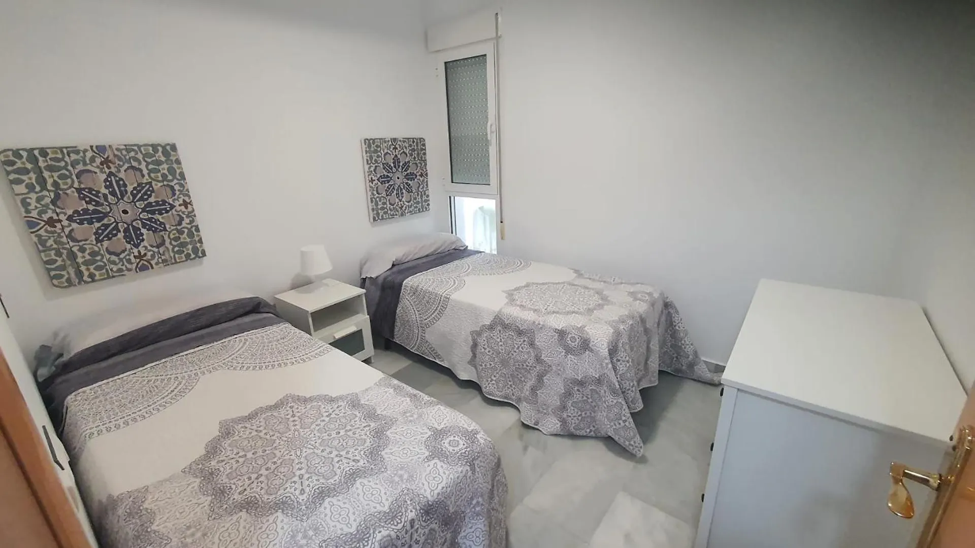 Precioso Bajo En El Toyo Daire Almería