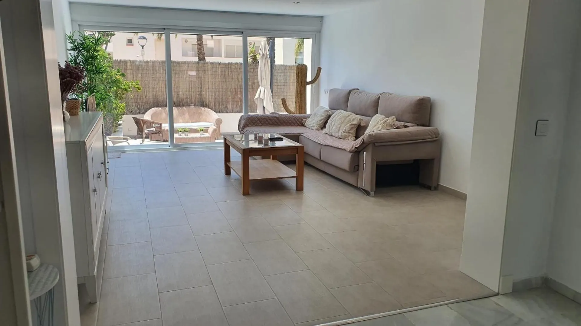 Apartamento Precioso Bajo En El Toyo Almería